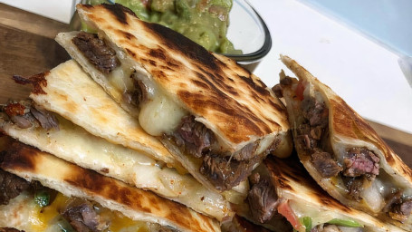 Suadero Quesadilla