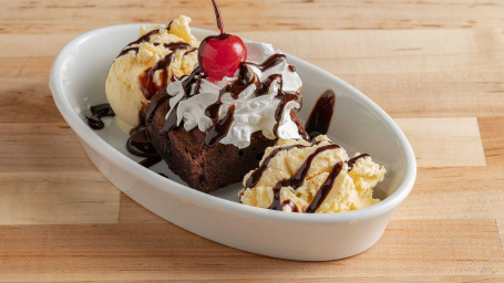 Fudge Brownie Sundae