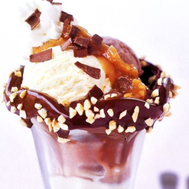 Sundae (Kola Eller Choklad Fudge)